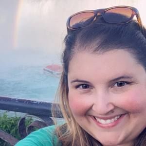 Meet your Posher, Dana